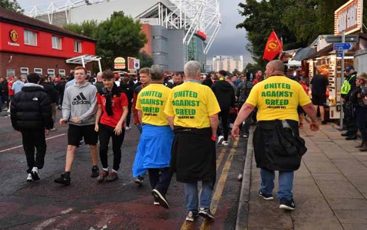 Keluarga Glazers Siap Jual MU Seharga Rp 64,2 Triliun