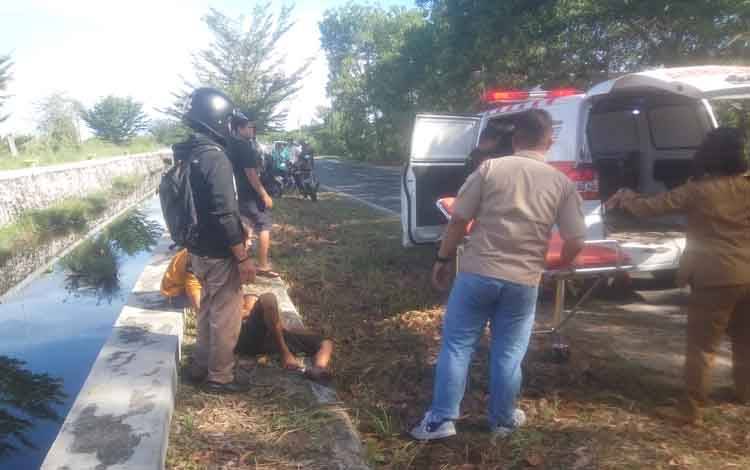 Diduga Mabuk, Pria Tanpa Baju Alami Laka Tunggal