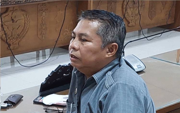 Wakil Ketua Komisi II DPRD Kalteng, Sudarsono. (FOTO: DONNY D)
