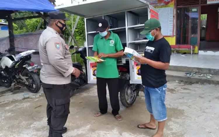 Anggota Polsek Kapuas Timur Gencarkan Program Bajaka Presisi