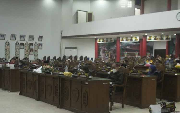 DPRD Palangka Raya Setuju Raperda Perizinan Berusaha Dibahas Lebih Lanjut