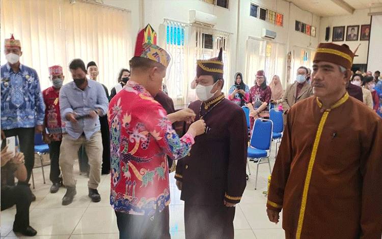 Baru Dilantik Jadi Damang Kepala Adat Pasak Talawang, Ini Langkahnya ke Depan?