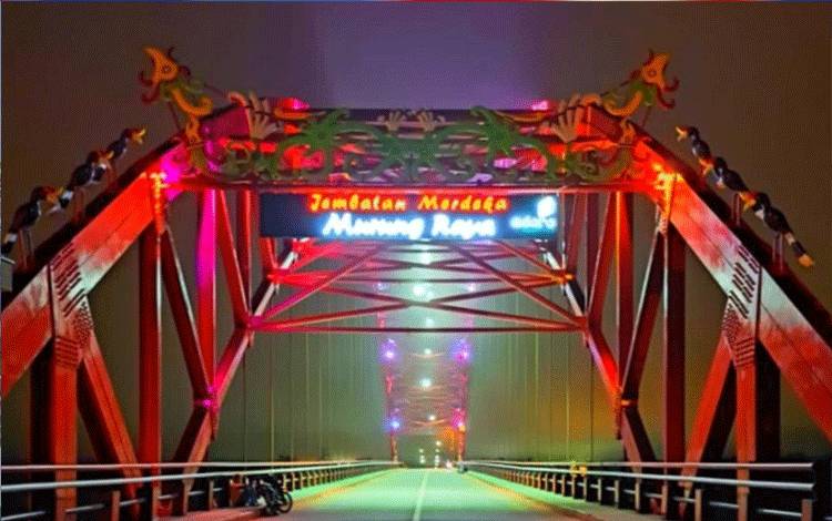 Jembatan Merdeka Puruk Cahu Kini Punya Wajah Baru