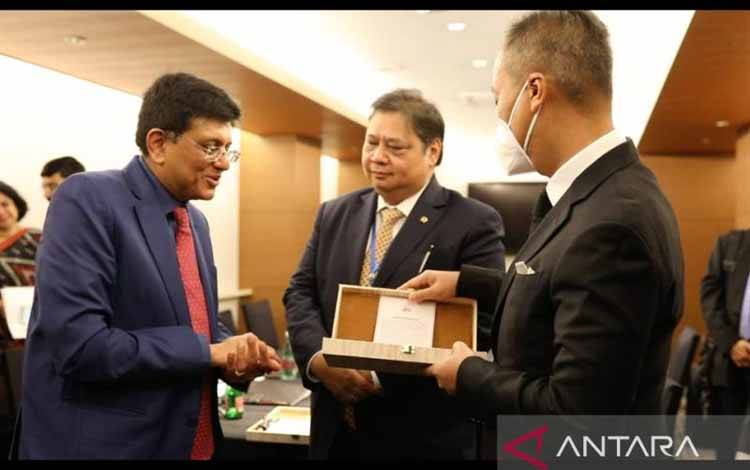 Menko Airlangga Bertemu Menteri India Bahas Kerja Sama dan IPEF
