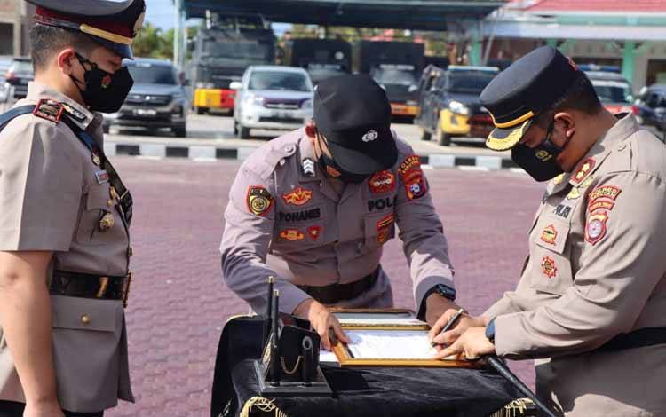 Jabatan Kasat Reskrim dan Kasat Resnarkoba Polres Seruyan Berganti