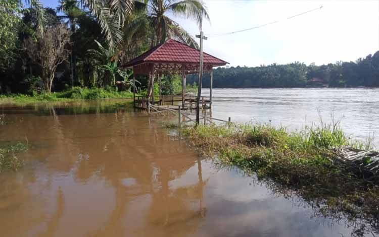 7 Desa Bantaran Sungai di Kecamatan Batu Ampar Terendam Banjir