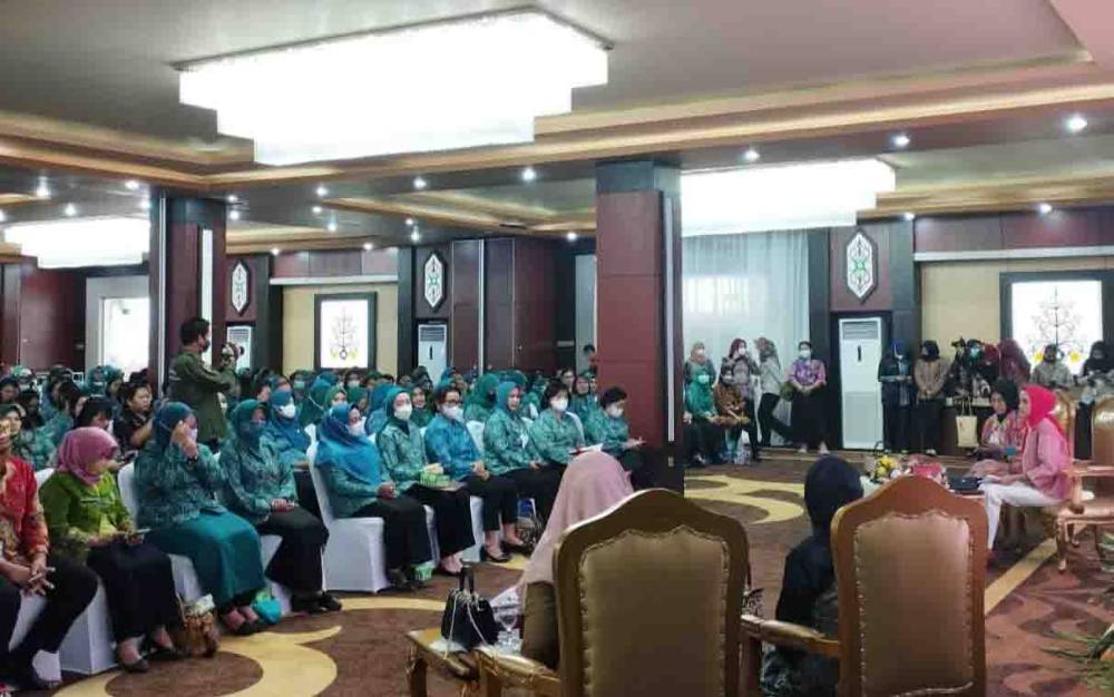 TP PKK Kota Palangka Raya Ikuti Rakor PKK Kalteng