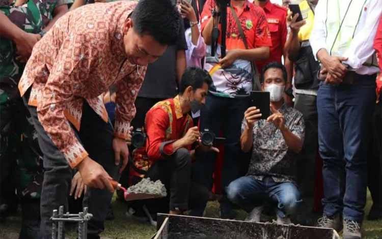Bupati Barito Utara Turut Letakkan Batu Pertama Renovasi Bundaran Besar Palangka Raya