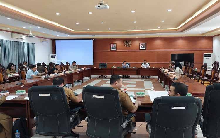 Bapemperda DPRD Kapuas Rapat dengan Eksekutif Bahas Usulan Perubahan Propemperda 2022