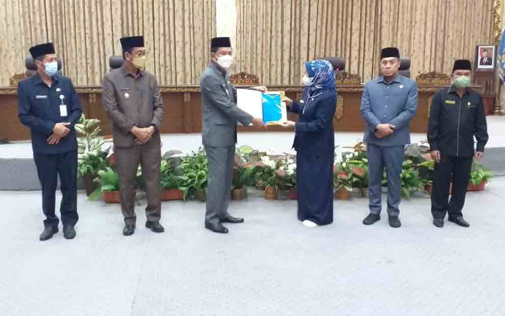 Bupati Barito Utara Sampaikan Pidato Pengantar Bupati dan Penarikan Raperda