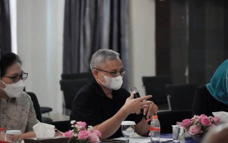 Sekretaris Jenderal Kementerian Kesehatan RI Kunta Wibawa Dasa Nugraha melakukan kunjungan kerja ke Politeknik Kesehatan Bandung, Jumat (24/9/2022). (ANTARA/HO-Kemenkes).