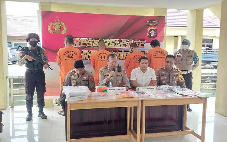 Diduga Korupsi Dana Desa, Mantan Kades Kaburan Ini Jadi Tersangka