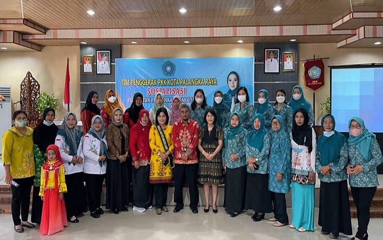 TP PKK Palangka Raya Sosialisasi Penguatan PAUD Parenting