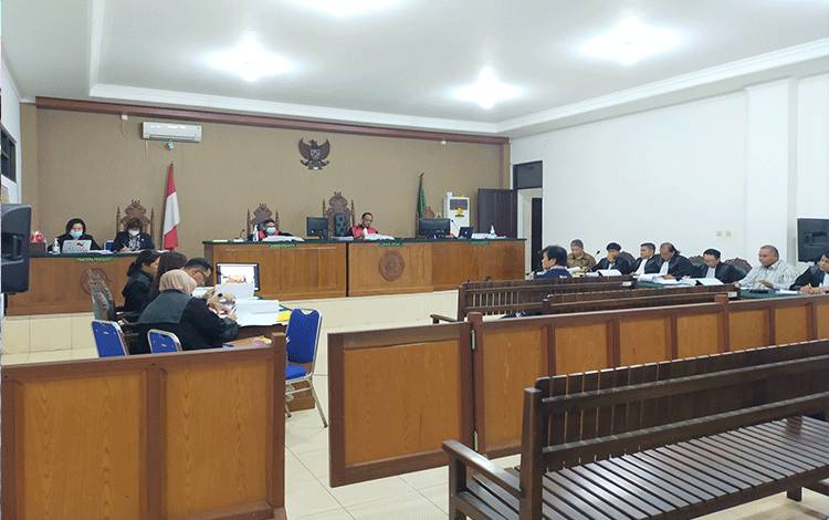 Direktur PT Iyhamulik Bengkang Turan dan Mantan Plt Disperkim Jadi Saksi Memberatkan Kasus Korupsi Kontainer Lapak PKL Yos Sudarso?