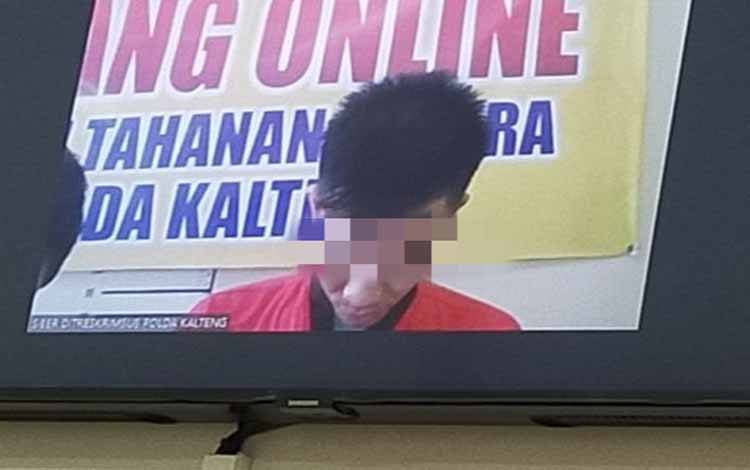 Terdakwa Pengancam Sebar Foto Wanita Tanpa Busana Dihukum 18 Bulan Penjara