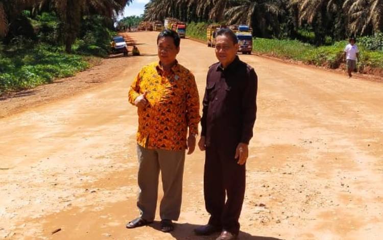 Warga Mendawai Seberang Minta Perbaikan Infrastruktur Jalan Dilanjutkan