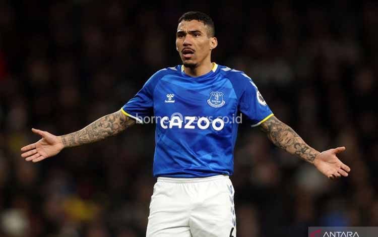Allan Resmi Tinggalkan Everton untuk Gabung Klub Asal Uni Emirat Arab