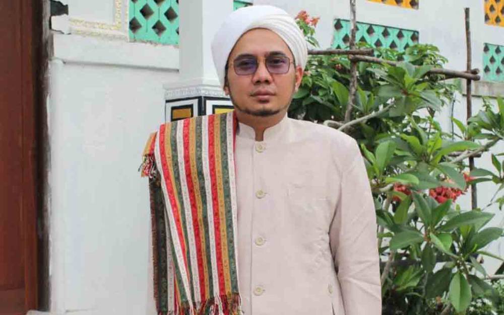 Pimpinan Pondok Pesantren Darul Amin Sampit Ustadz Ahmad Rayyan Zuhdi Abrar. (FOTO: HAMIM)