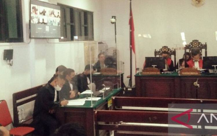 Mantan Wali Kota Ambon Didakwa Terima Suap Rp 11,259 Miliar