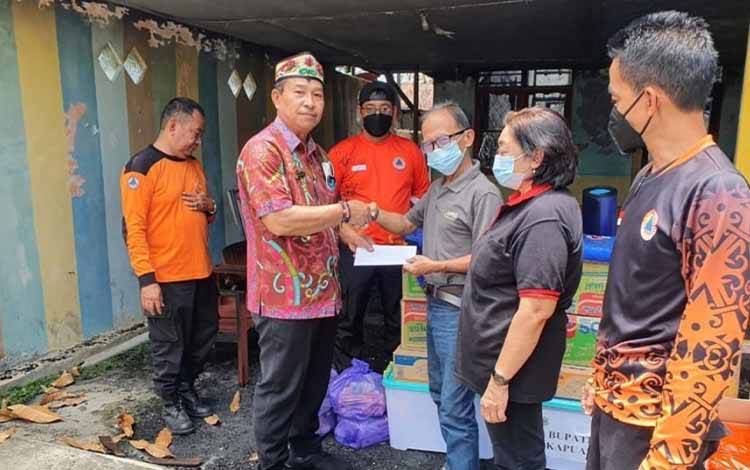 BPBD Kapuas Salurkan Bantuan untuk Warga Terdampak Kebakaran