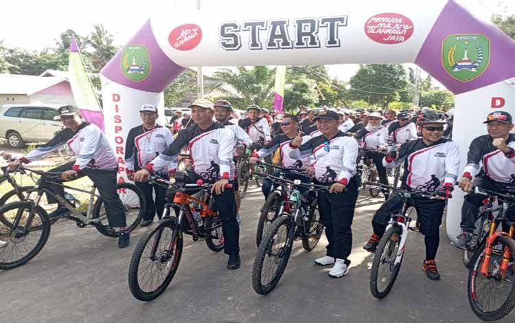 Sukamara Beach Fan Bike and Adventure Momen Promosi Destnasi Wisata Pantai