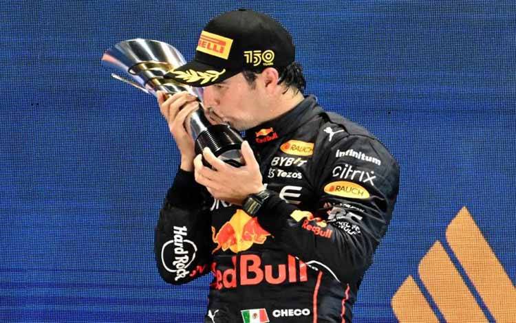 Perez Menangi Grand Prix Singapura, Selebrasi Verstappen Ditunda