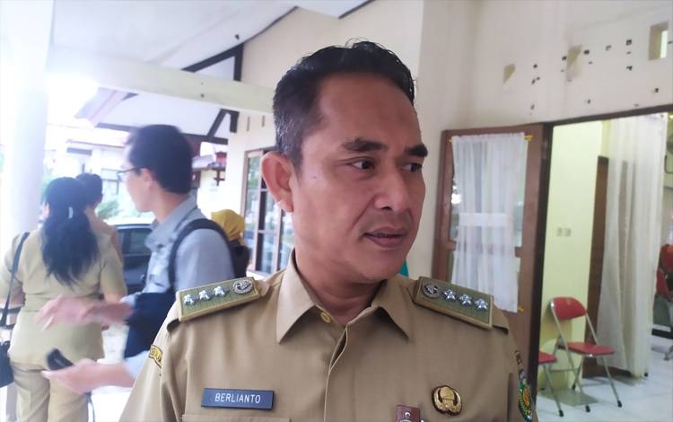 1.065 KK Warga Kecamatan Pahandut Terima Bantuan DID Rp250 Ribu