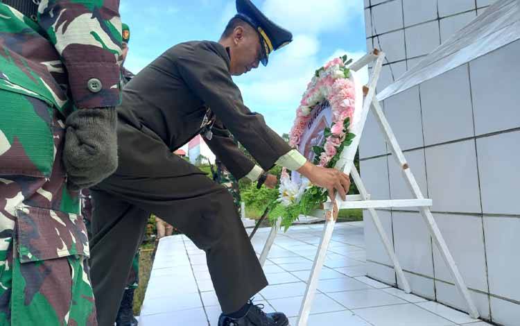 Dandim 1013 Muara Teweh Pimpin Ziarah Nasional di TMP Dharma Persada