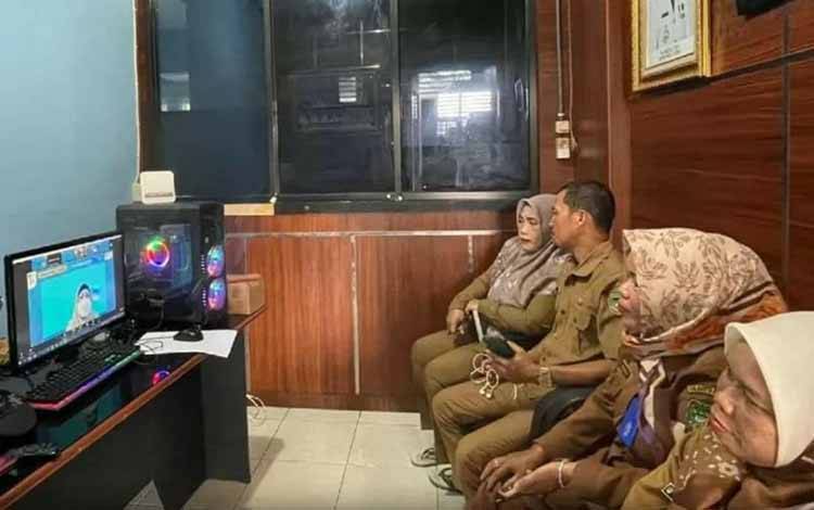 Diskominfosandi Barito Utara Ikuti Bimtek PPID Tingkatkan Pelayanan Publik