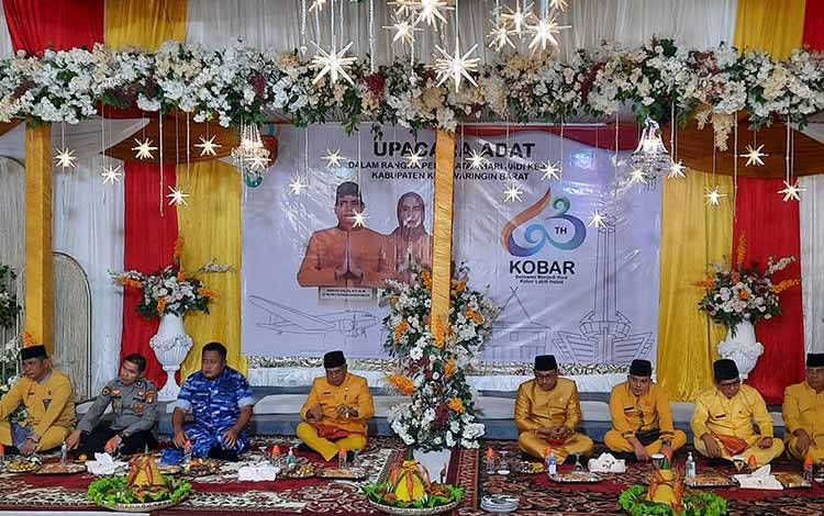 Pemkab Gelar Syukuran HUT ke-63 Kobar di Balai Sembaga Mas