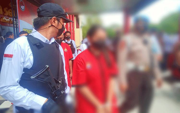 Ibu Muda di Palangka Raya ini Simpan 7 Ons Sabu di Makanan Kucing