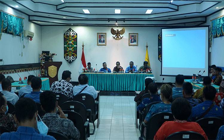 Pemkab Kotim Mediasi Sengketa antara Warga dengan PT BAT