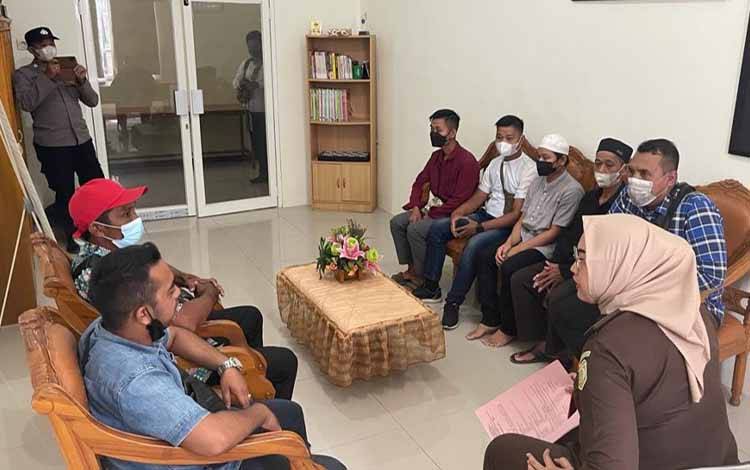 Jaksa Hentikan Perkara Tindak Pidana Pencurian Berdasarkan Keadilan Restoratif