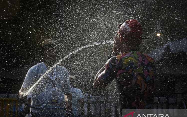 Atlet Nasional Andy Wibowo Juara Ironman 70.3 Lombok