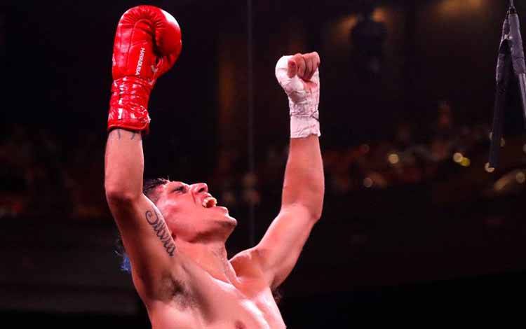 Martinez Kalahkan Ancajas dalam Tanding Ulang Perebutan Gelar