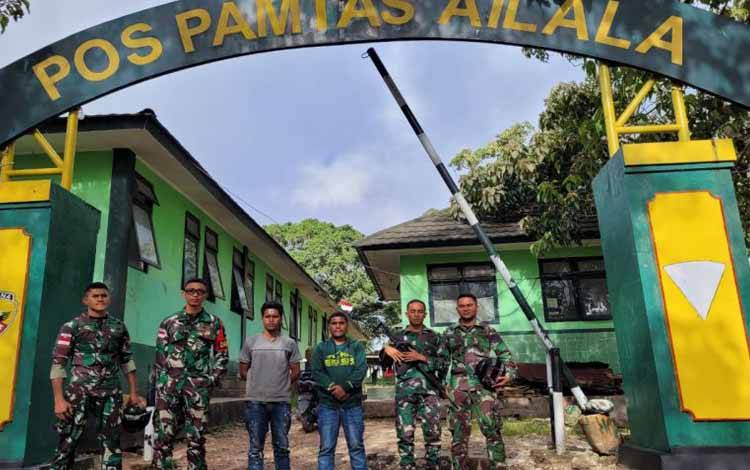 Satgas Pamtas RI-Timor Leste Amankan 2 Pelintas Batas Ilegal