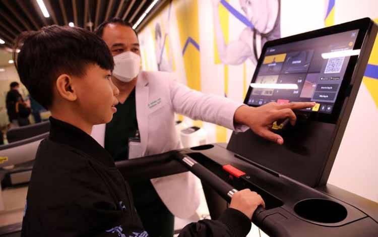 Para Atlet Jalani Tes Kesehatan saat Piala Presiden Esports 2022