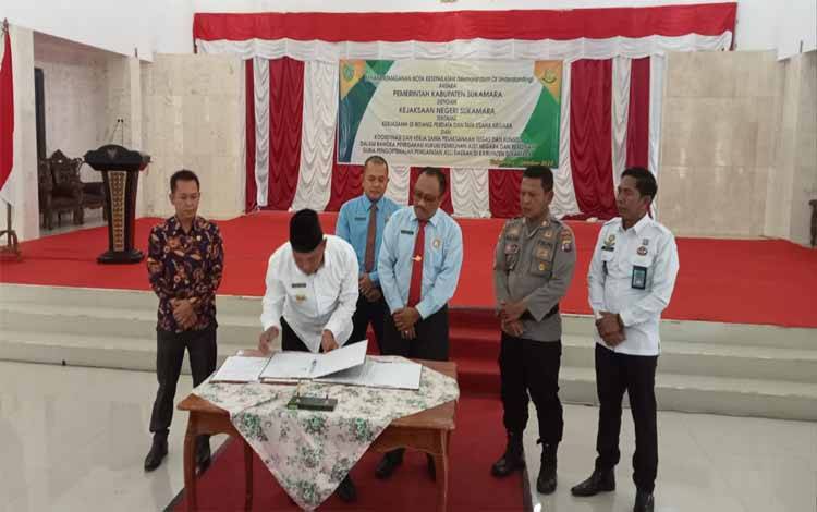 Pemkab Sukamara dan Kejaksaan MOU Bidang Perdata