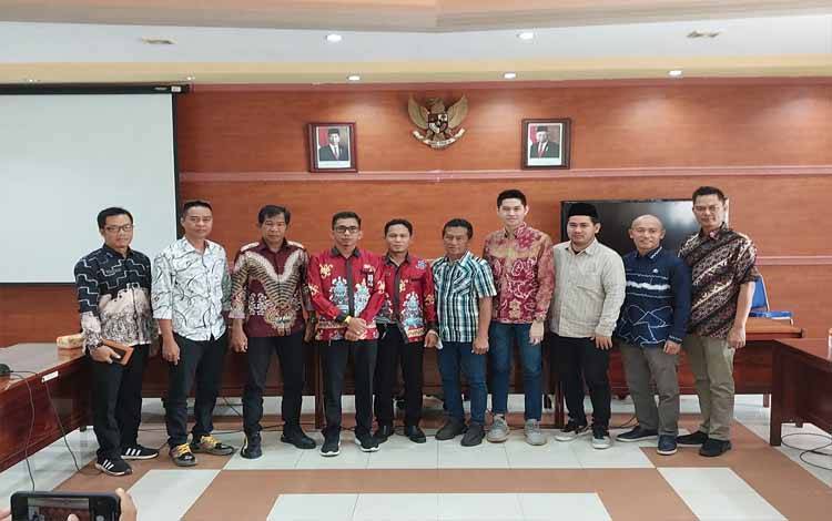 DPRD Kapuas Terima Kunjungan Komisi II DPRD Tapin, Sharing Terkait Perizinan