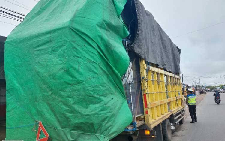 Satlantas Polres Katingan Kembali Tindak Kendaraan Lebihi Muatan