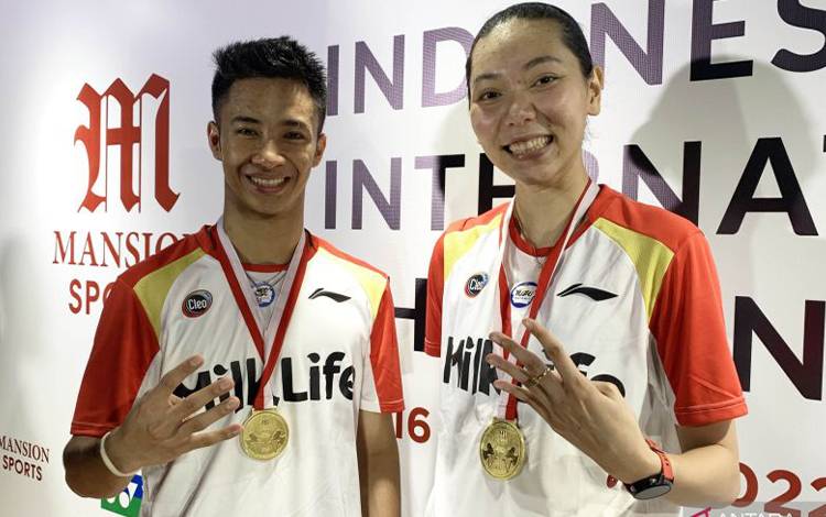 Dejan/Gloria Juarai Ganda Campuran IIC 2022