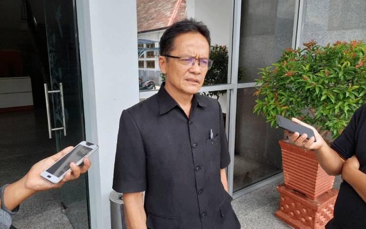 Ketua Komisi I DPRD Kalteng, Yohannes Freddy Ering. (FOTO: DONNY D)