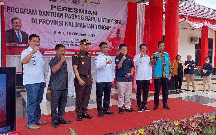 Bupati Murung Raya Hadiri Peresmian Program Bantuan Pasang Baru Listrik