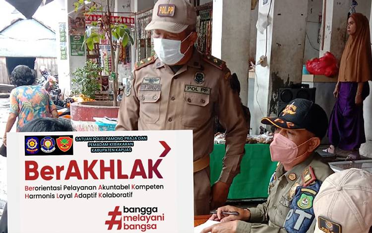 Satpol PP dan Damkar Kapuas Razia ASN dan Tekon Berkeliaran saat Jam Kerja