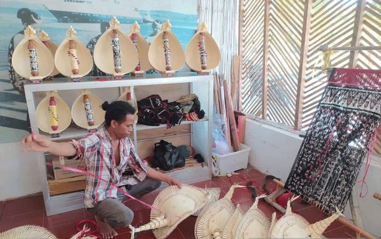 Melestarikan Musik Sasando Sebagai Warisan Budaya Unik dari NTT