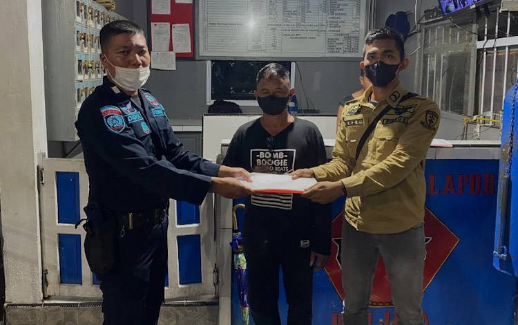 Pasca Divonis 3 Tahun Penjara, Mantan Kades Kerabu Dipindahkan ke LP Pangkalan Bun