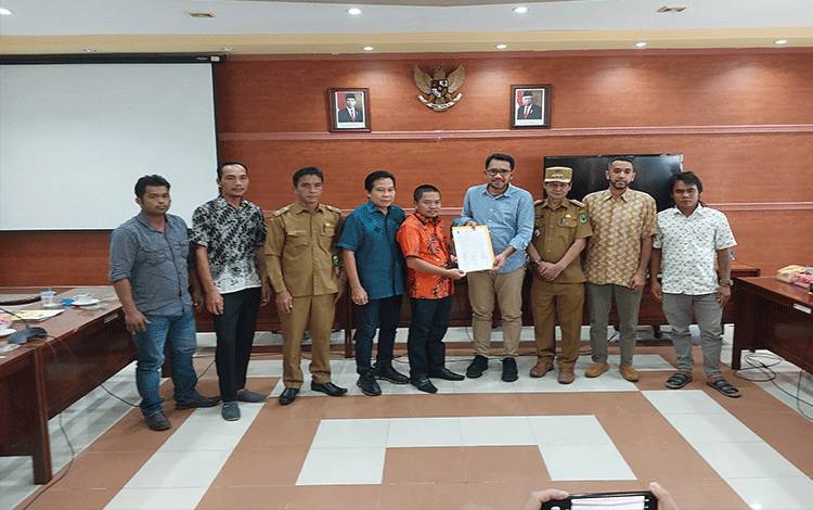 Ini Hasil Rapat Komisi II DPRD Kapuas dengan PT STP Terkait Sengketa Lahan Masyarakat