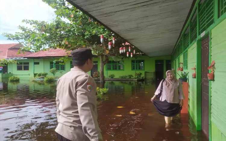 Pemkab Sukamara Harapkan Peran Semua Pihak Hadapi Bencana Banjir?