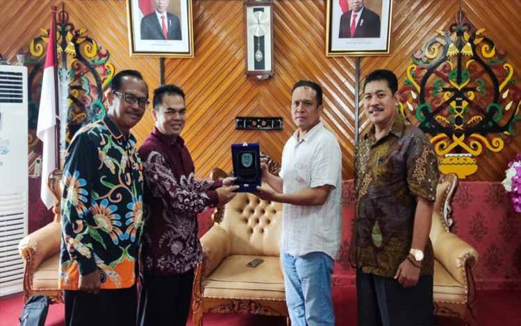 DPRD Palangka Raya Terima Kunker Anggota DPRD Lamandau Bahas Program Kerja 2022