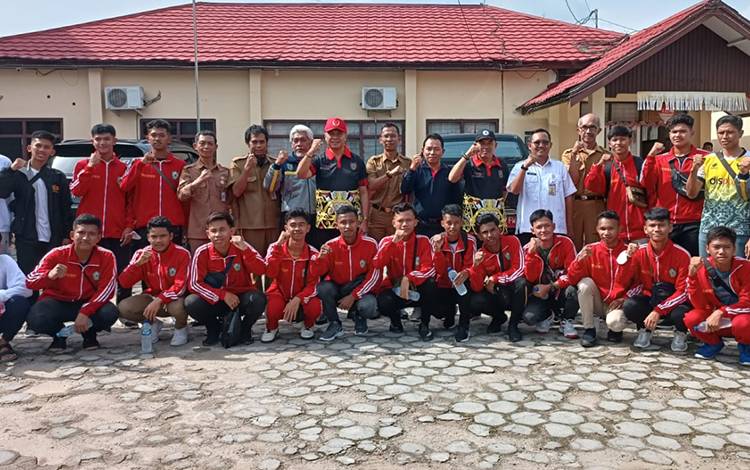 Atlet Prapopnas Kotim Diberangkatkan ke Kalsel Ikuti Seleksi